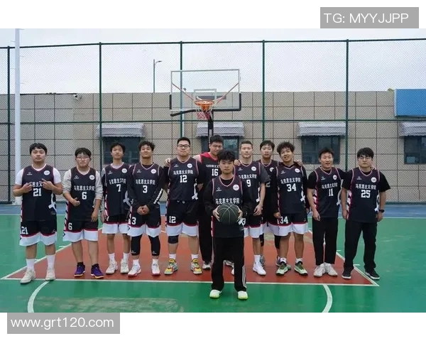 上海篮球队在篮球配合排行榜中荣登第八名展现团队实力与默契 上海篮球队在篮球配合排行榜中荣登第八名展现团队实力与默契